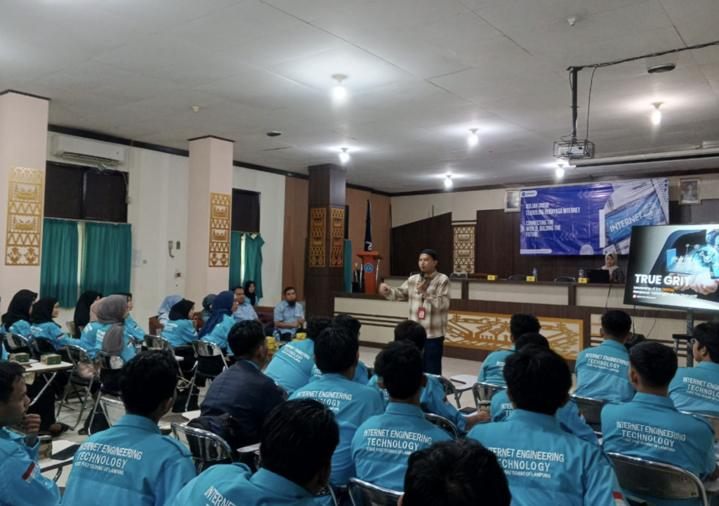 Belajar True Grit Leadership, Mahasiswa Teknologi Rekayasa Internet Belajar